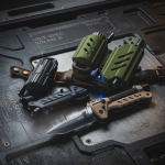 Viper EDC Survival Kit – Tactical Multi-Tool with Knife, Lighter & Flashlight - Image 7